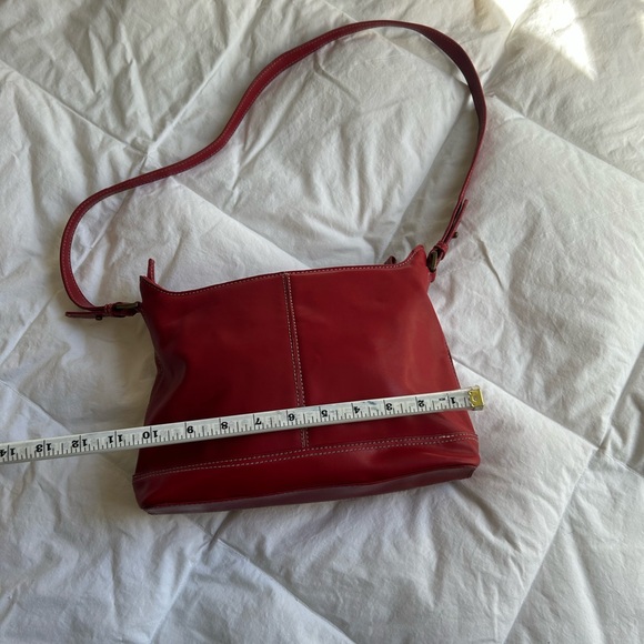 Classic Red Shoulder Bag - Picture 6 of 10